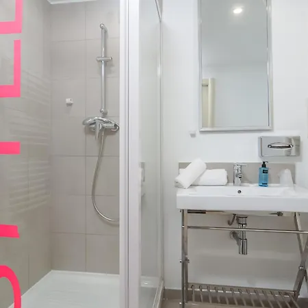 Pensjonat Urban Riviera Les Pins - King - 4 People Juan-les-Pins