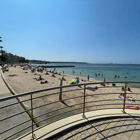 Urban Riviera Les Pins - King - 4 People *